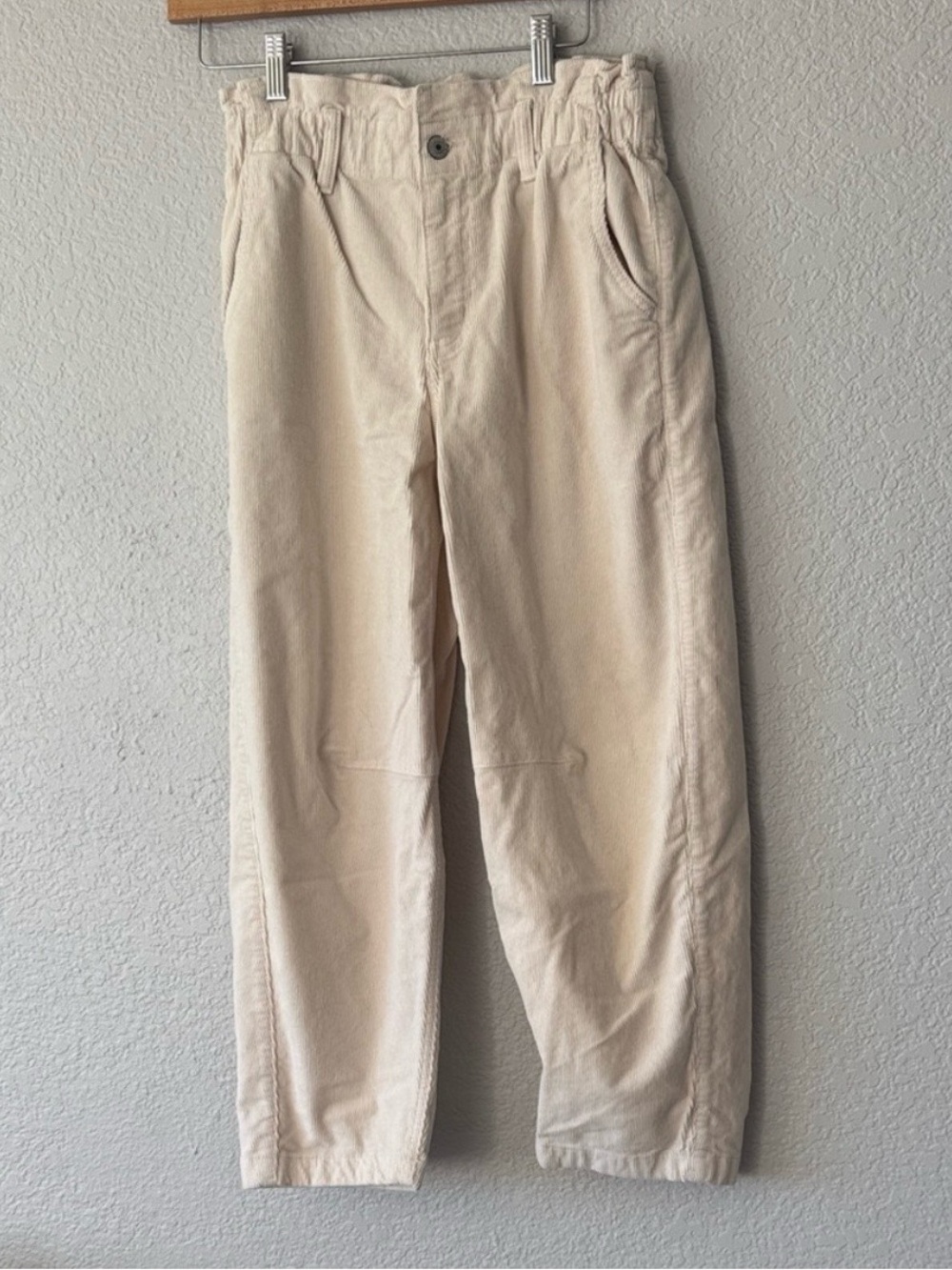 American Eagle Outfitters Beige Cream Corduroy Relaxed Pants